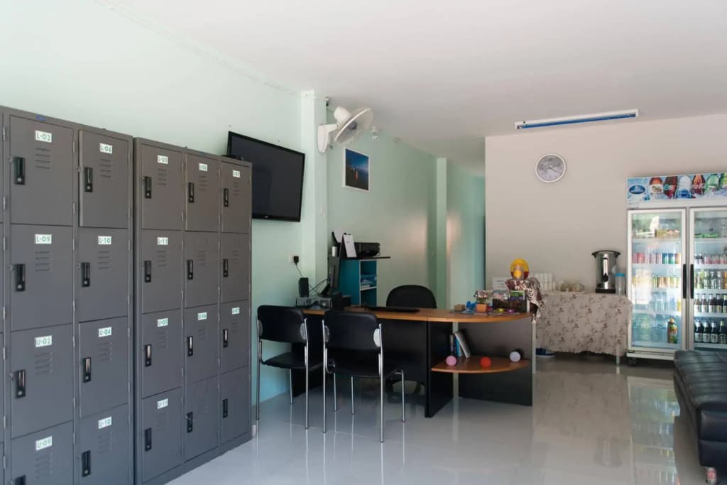 Plan B Hotel - Hostel - photo 11