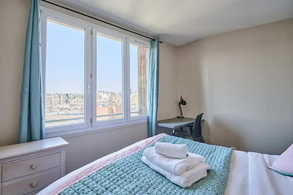 Sublime 2 Bedroom Flat Quai de Seine Eiffel Tower - photo 2