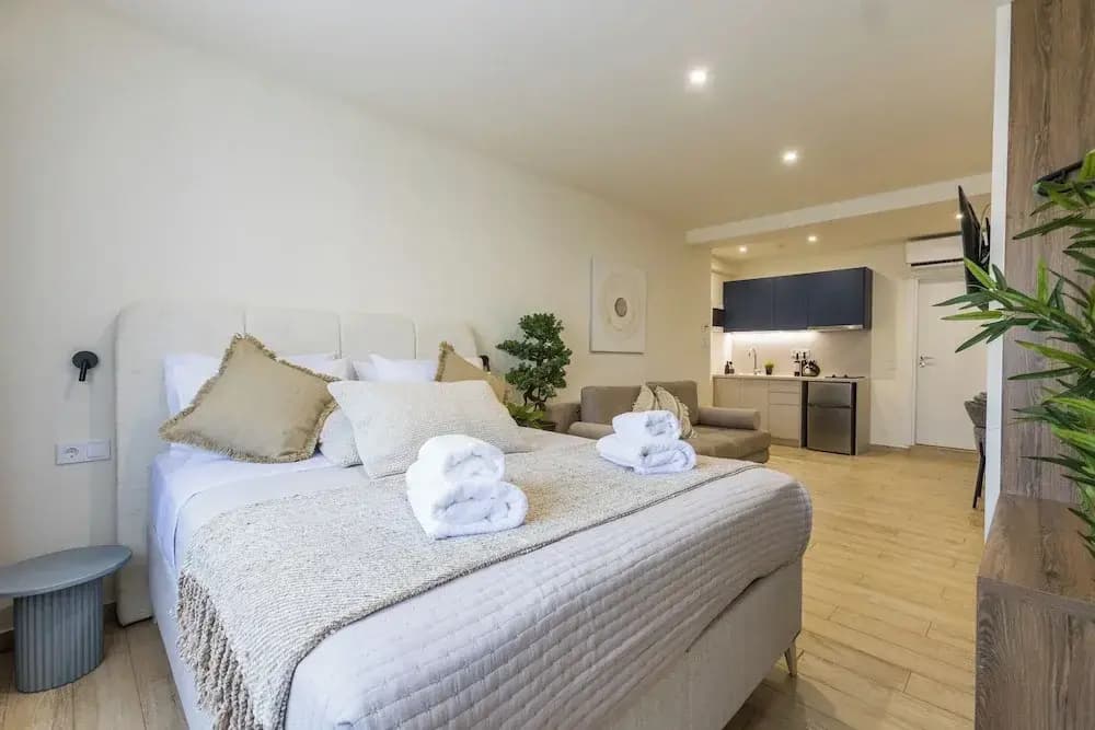 Raise Thiseio Stylish Living - photo 17