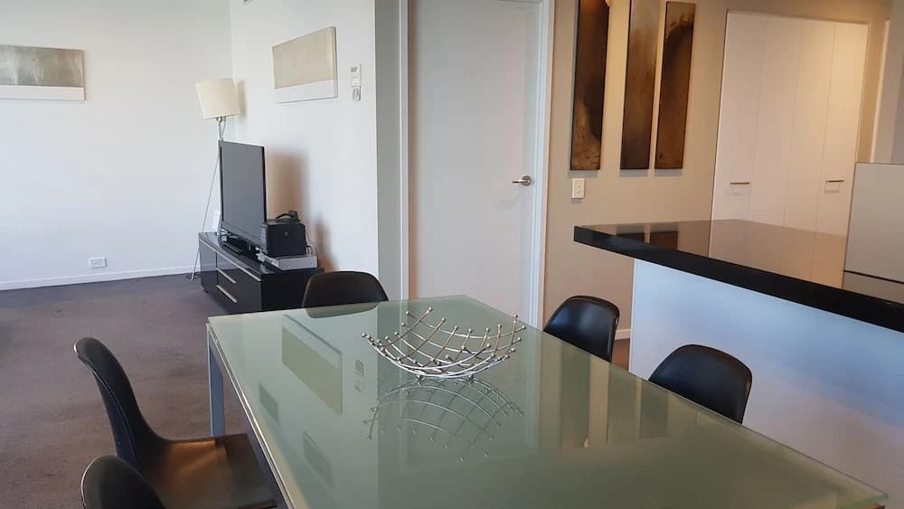 Docklands Style Apartment with 2 Bedroom 1008N - photo 4
