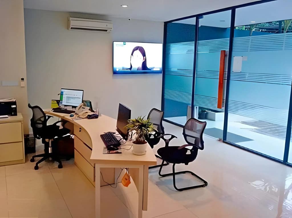 LeGreen Suite Sudirman - photo 2