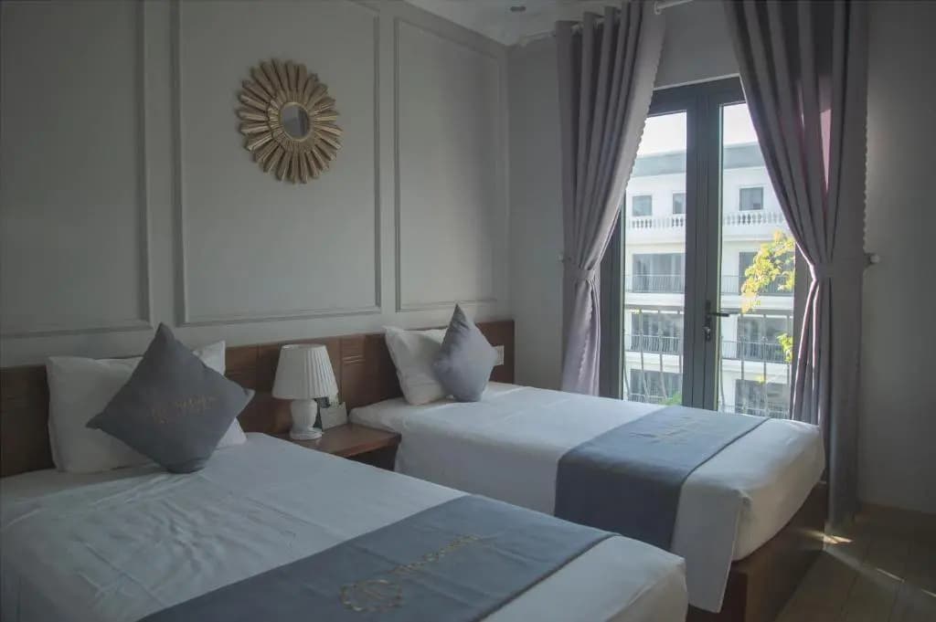 The Confetti Hotel - photo 22