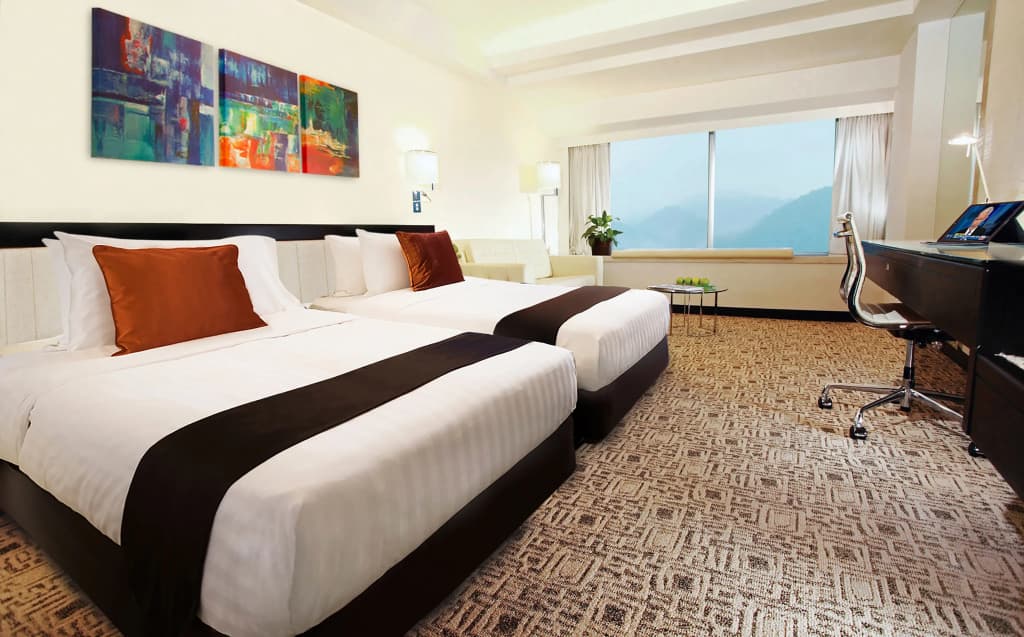 Regal Riverside Hotel - photo 6