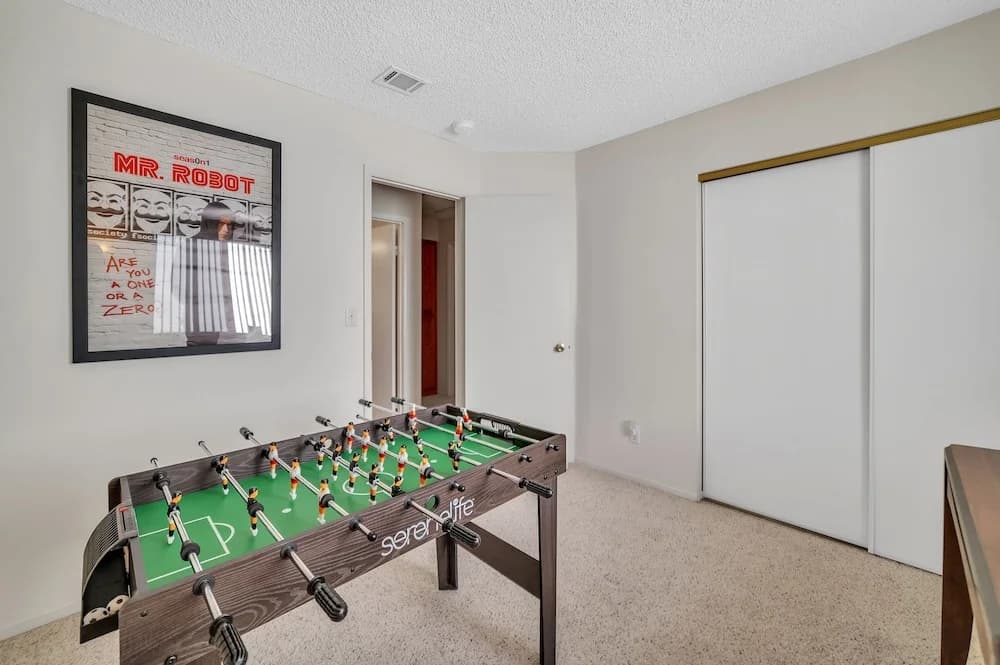 Las Vegas Oasis With Sparkling Pool 3 Bedroom Home by Redawning - photo 12