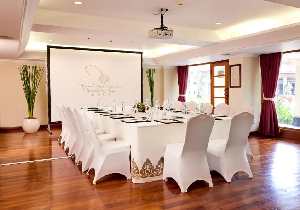 Nusa Dua Beach Hotel and Spa - photo 24