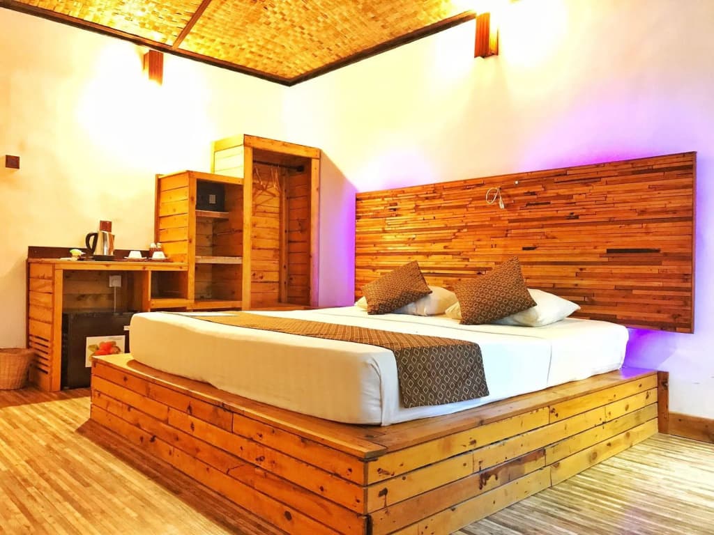 Yonder Retreat Folhudhoo - photo 2