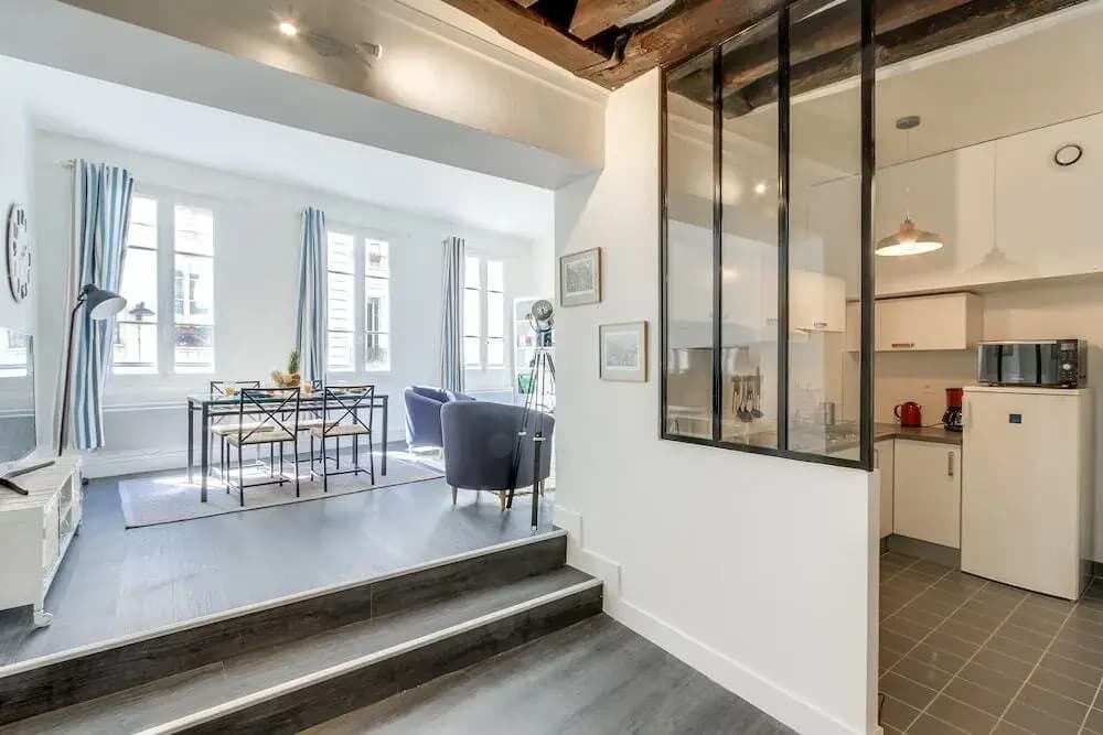 Saint Honore Apartment - photo 7