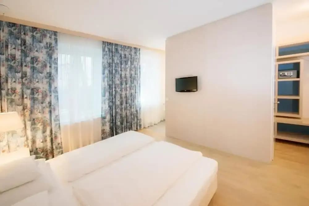 Bio-Hotel Schani Wienblick - photo 9