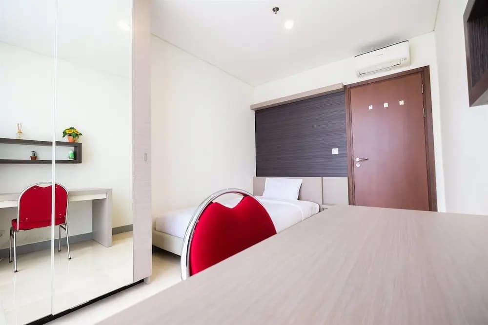 Modern Elegant Design L'Avenue Apartment - photo 21