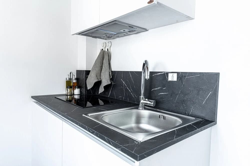 Phaedrus Living Modern Kriel Suites 003 - photo 6