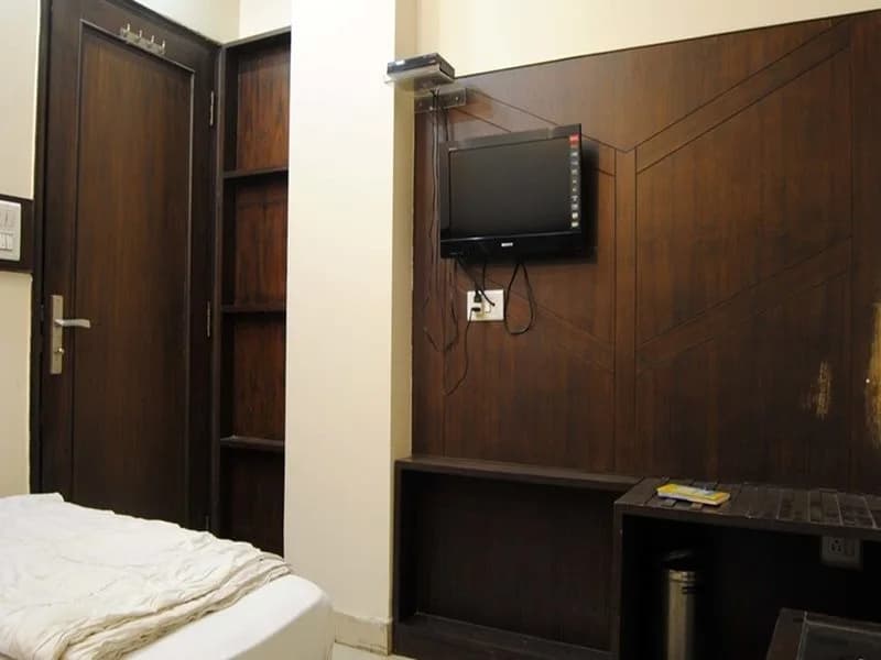 Gaylord International Hotel - photo 3