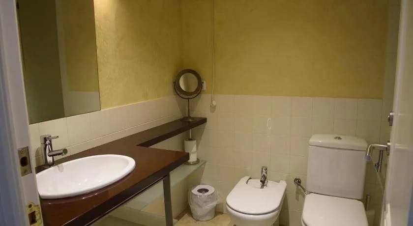 Anita’s Bed and Breakfast - photo 8