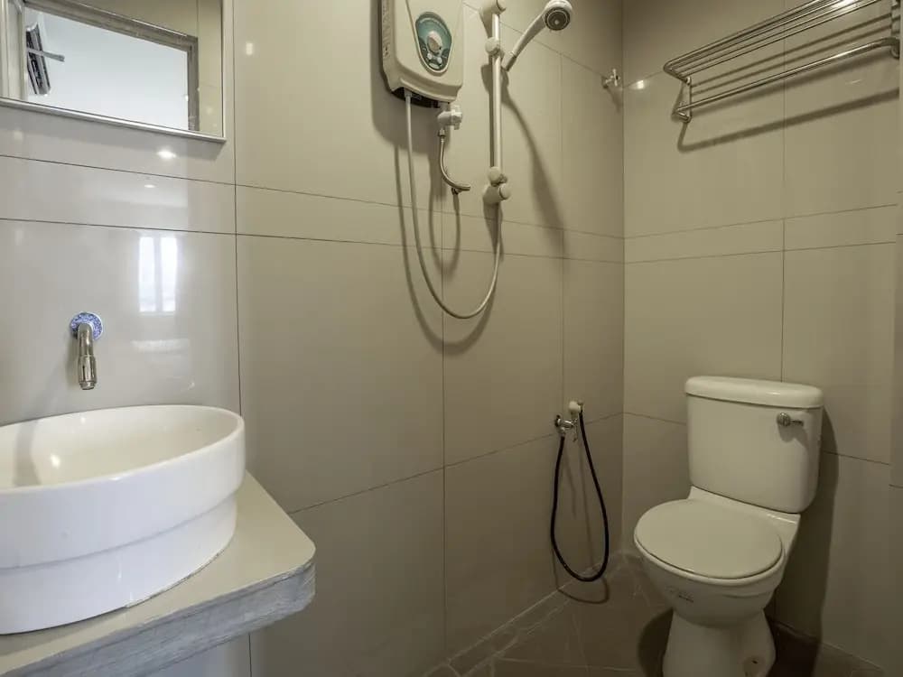 OYO 981 Ant Cave Hotel - photo 9