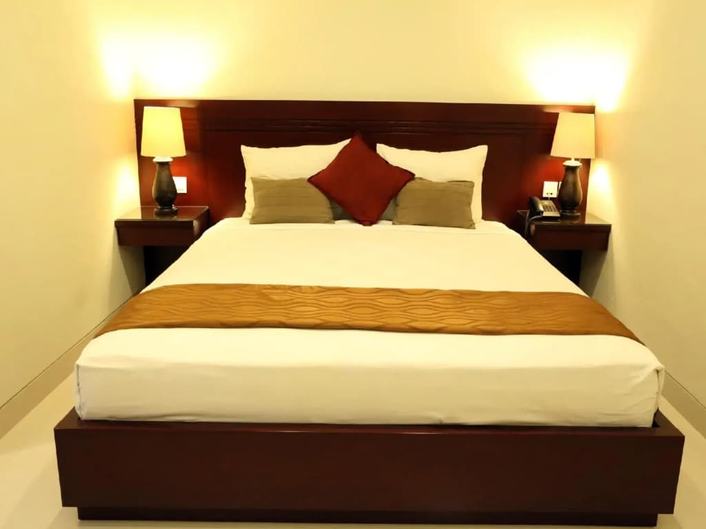 Yulia Beach Inn Kuta - photo 32