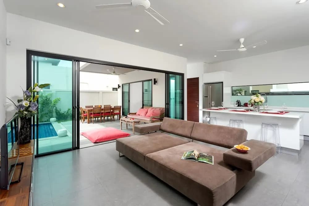 Large 3BR Villa with Big Pool by Intira - photo 12