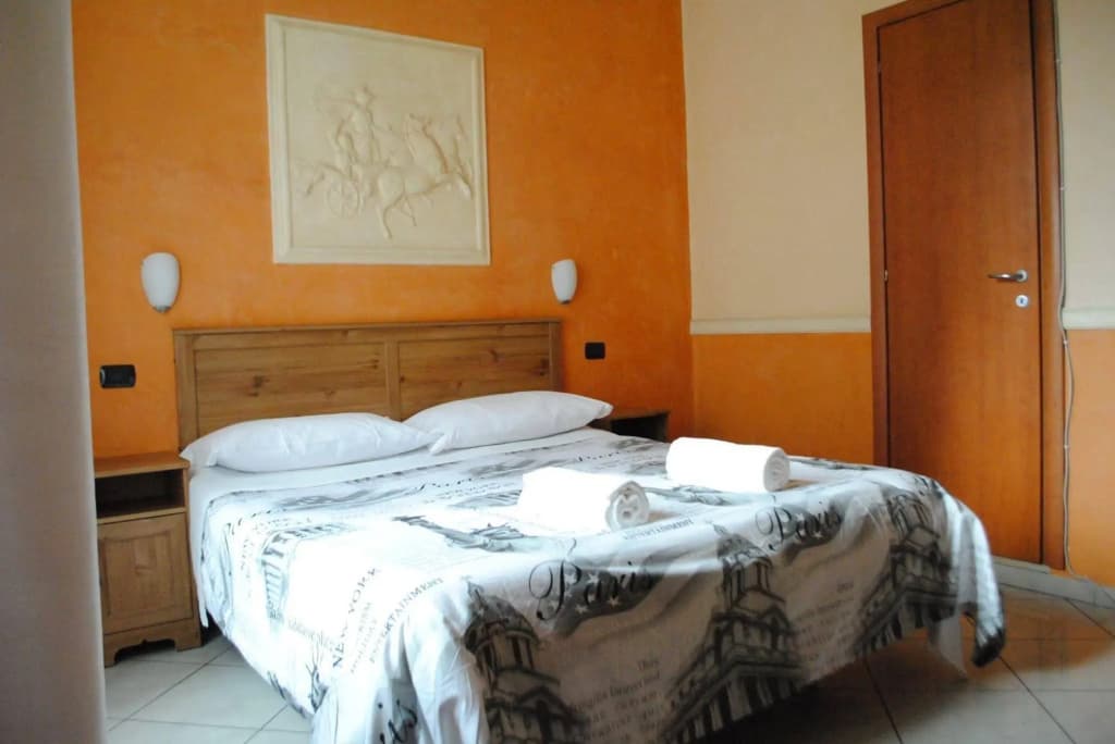 Gladiator Rooms - photo 3