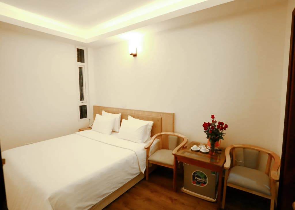 Queen Light Hotel - photo 6