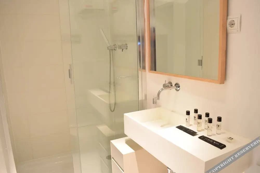 Hotel Madrid - photo 8