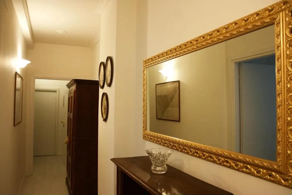Renovated Central Suites - photo 8