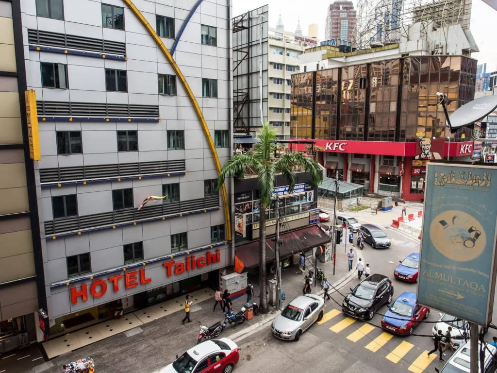 Goldbrick Hotel - photo 17