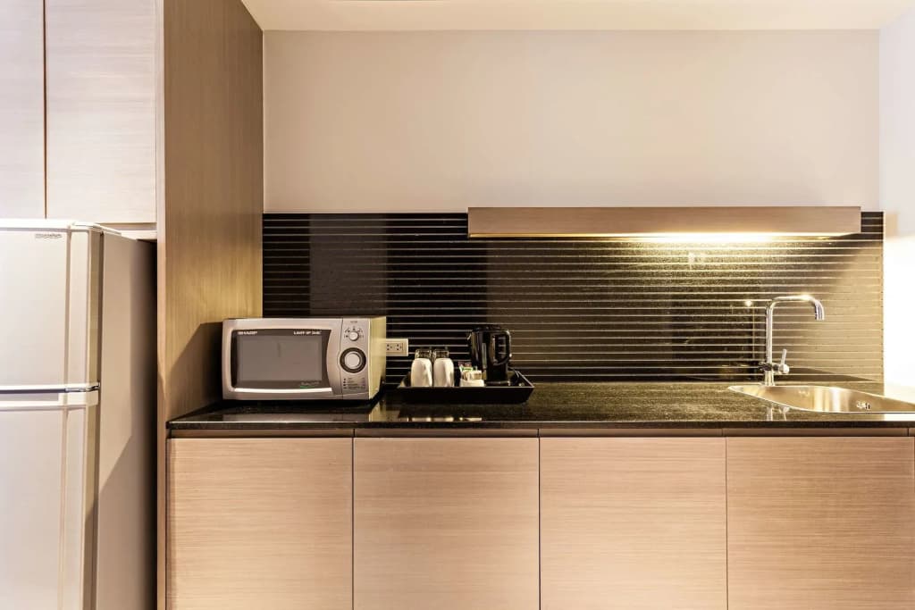 Hyatt Place Bangkok Sukhumvit 1 - photo 22
