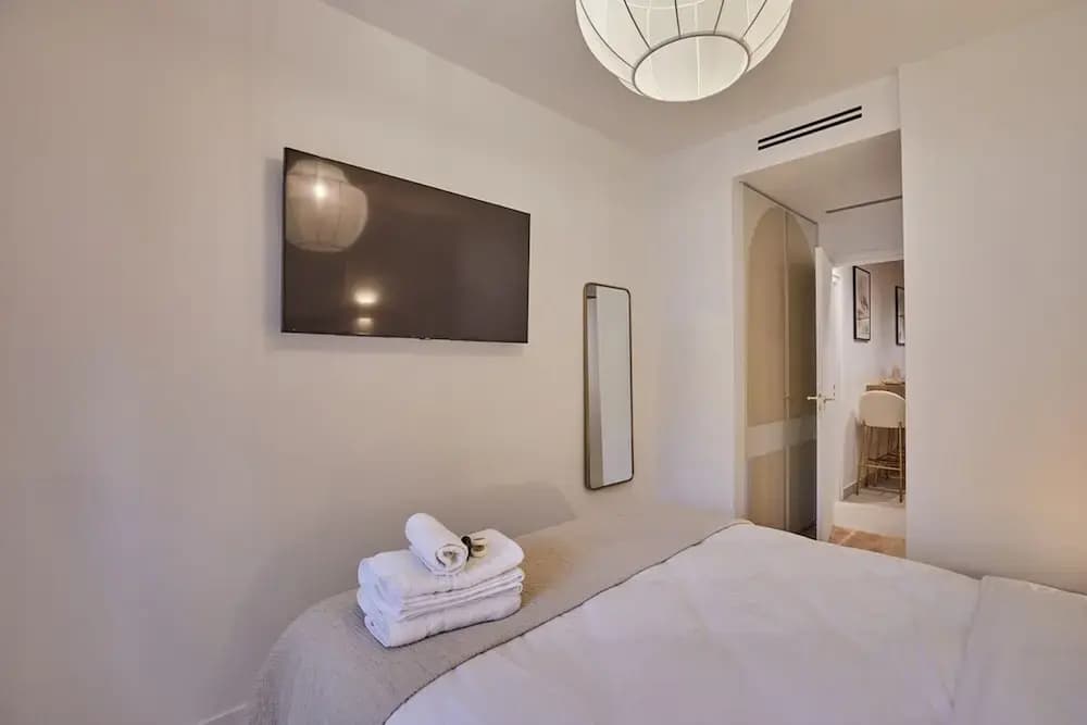 Superb Apartment in the Heart of Paris - photo 3