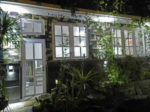 Jerry's Guest House - photo 11