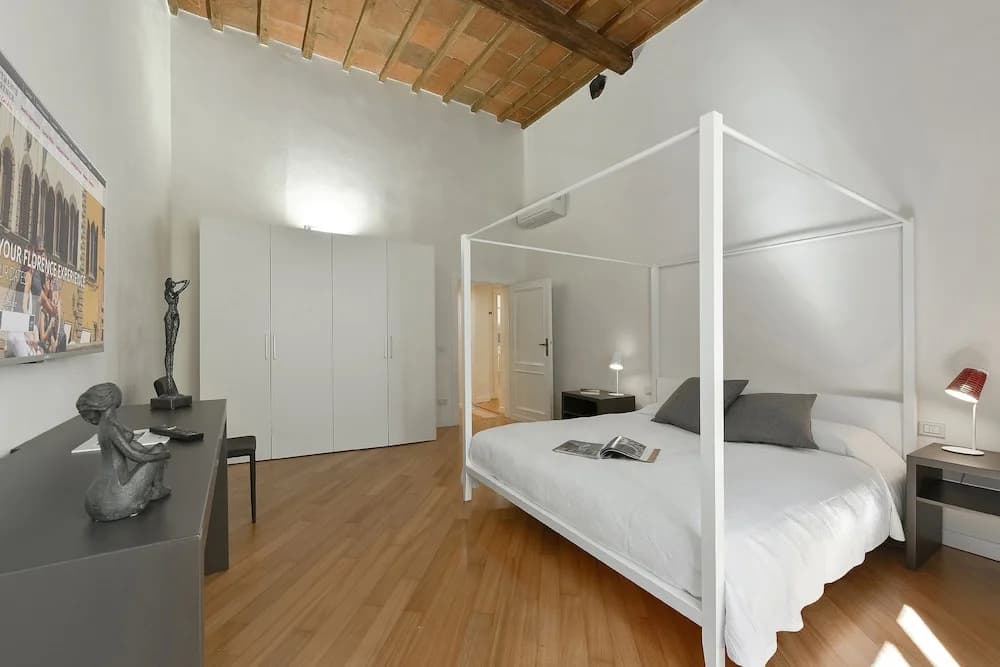 Tornabuoni Luxury - main photo