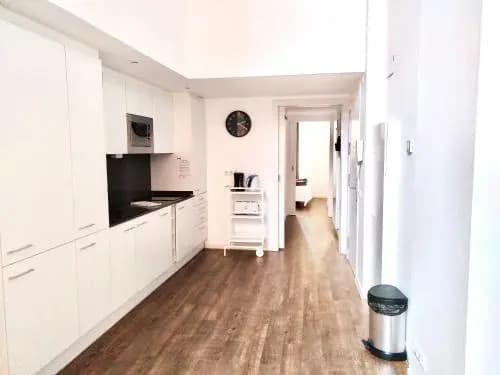 Stylish Modern Gracia Apartment 2A - photo 14