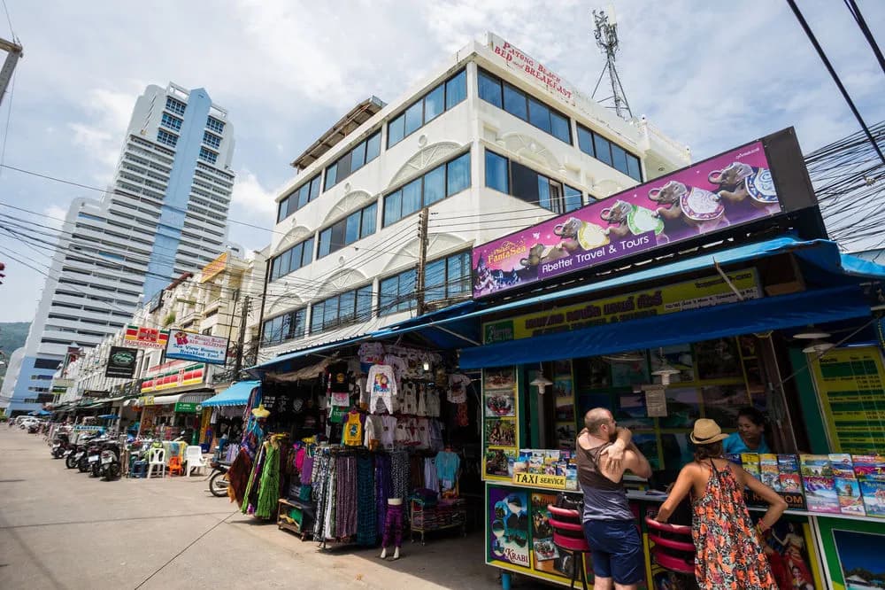 Patong Beach Bed and Breakfast - photo 19