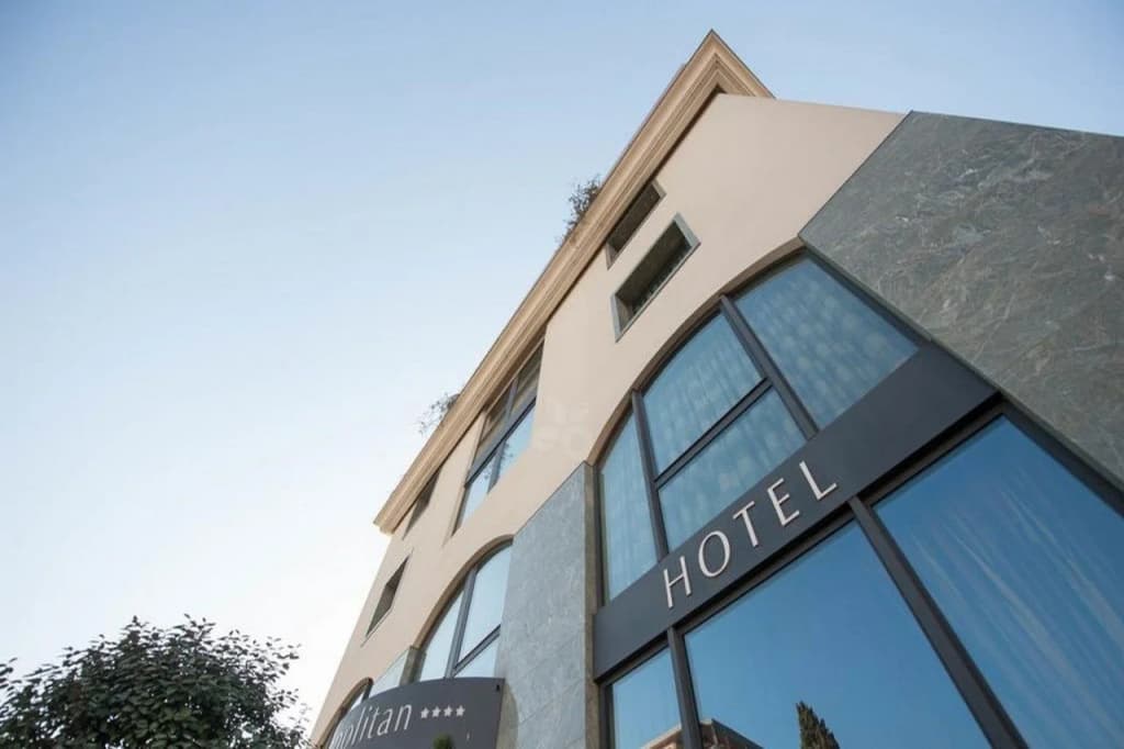 Hotel Cosmopolitan - photo 23