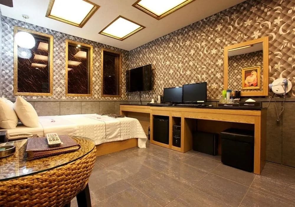 Yeongdeungpo Komodo Hotel - photo 7
