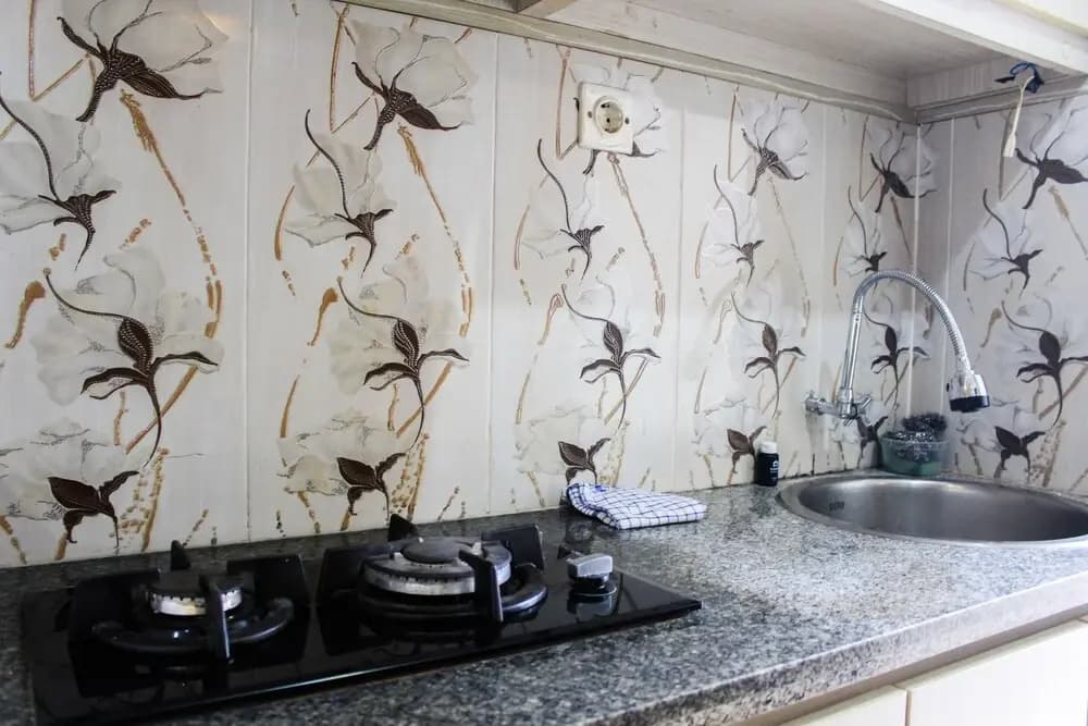 Fully Furnished and Cozy Design 1BR Green Pramuka Apartment - photo 11