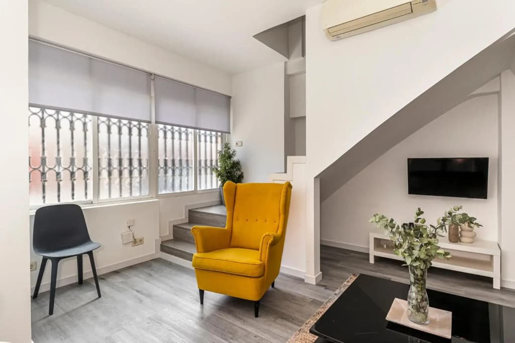 BNBHolder Calm Duplex RETIRO FREE PARKING - photo 8