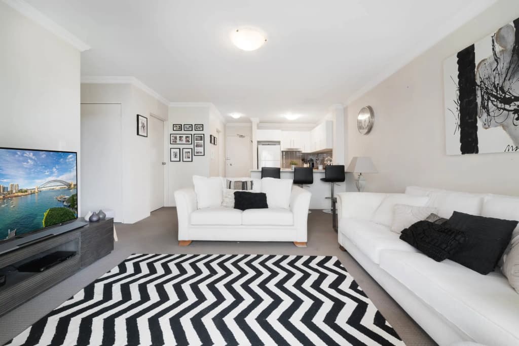 Walk to Coogee Beach Apartment Retreat - main photo