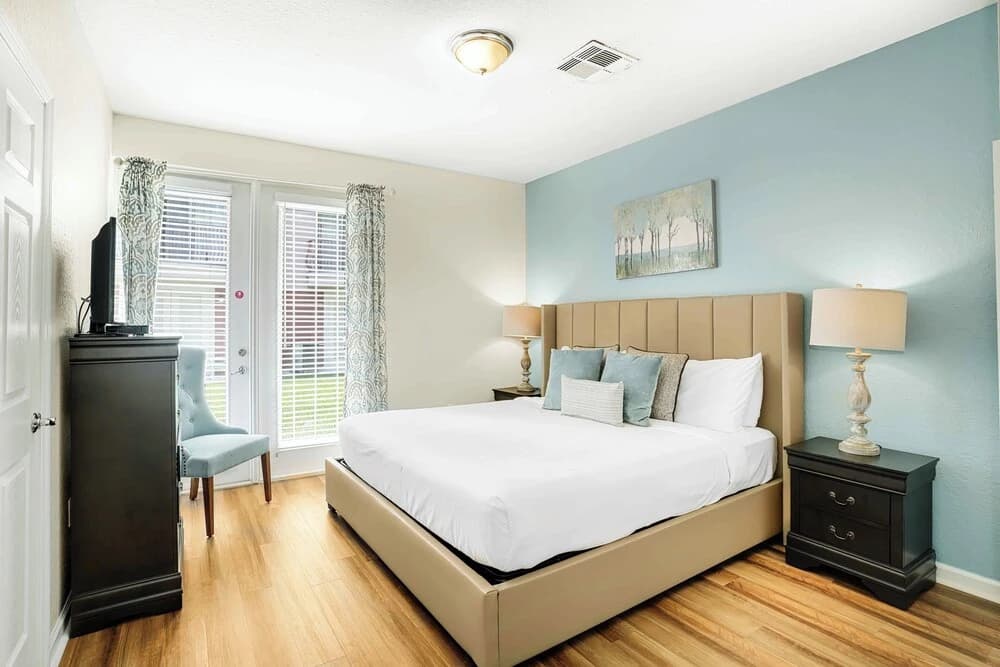 Spacious Townhome W/patio & Garage! Sleeps10 - photo 6
