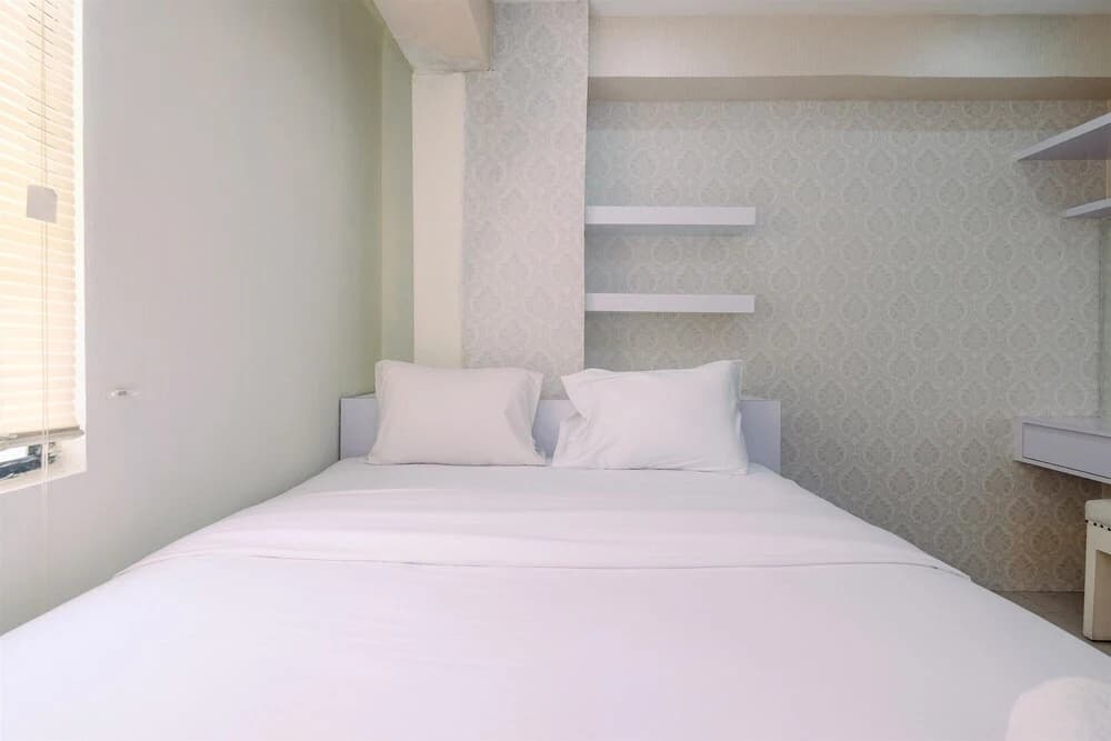 Simple And Cozy Living 2Br At Cibubur Village Apartment - photo 6