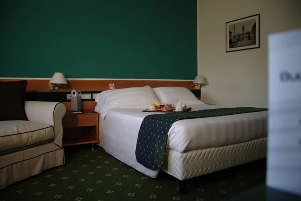 BV Oly Hotel - photo 12