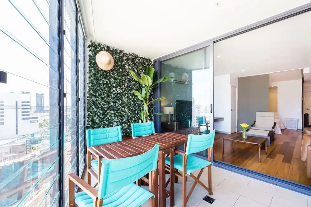 RIVER, 1BDR Melbourne Apartment - photo 8