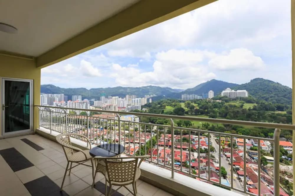 Sky Holiday Home - Golf View - photo 7