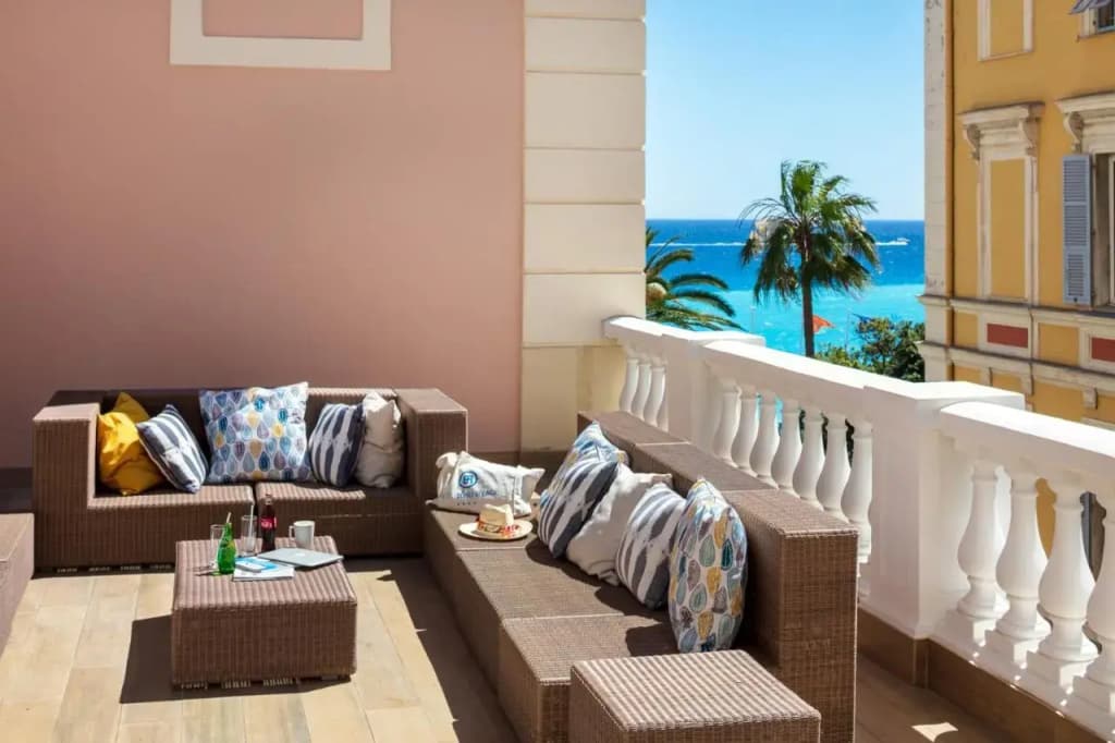 Hotel Beau Rivage - photo 8