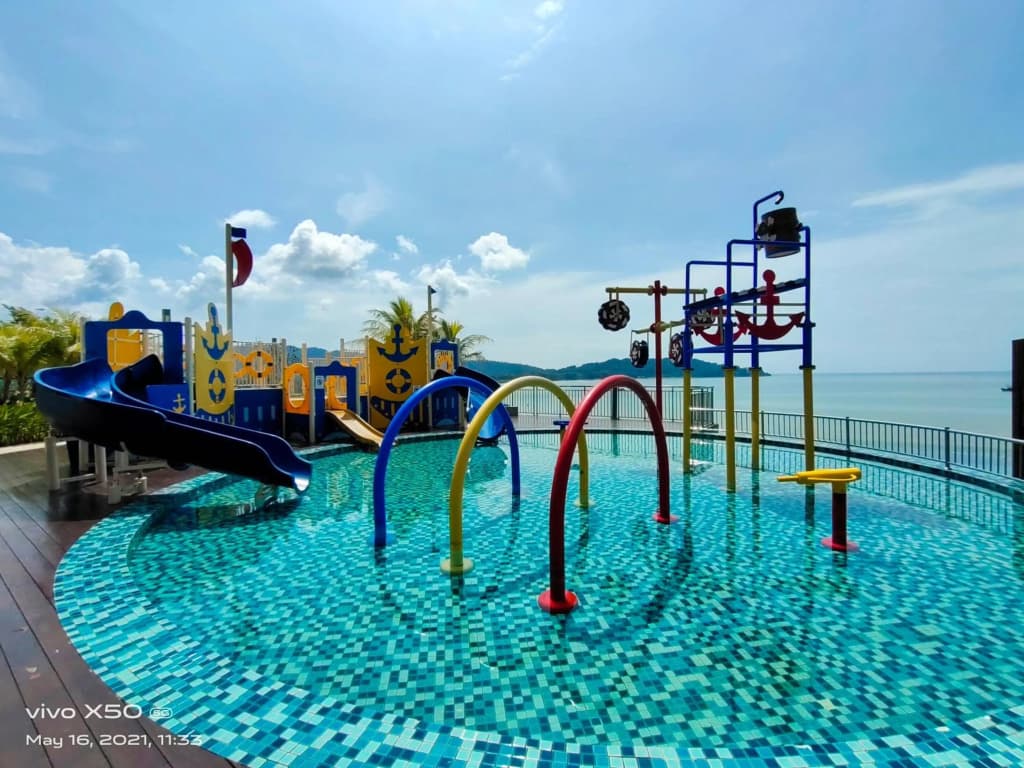 Glex Hotel Kuantan - photo 9