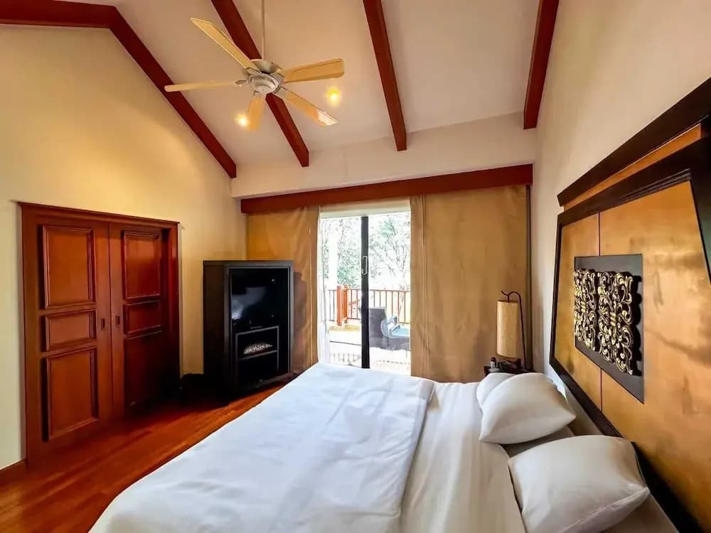 Beautiful 3-bed Villa in Cherngtalay, Thalang - photo 2