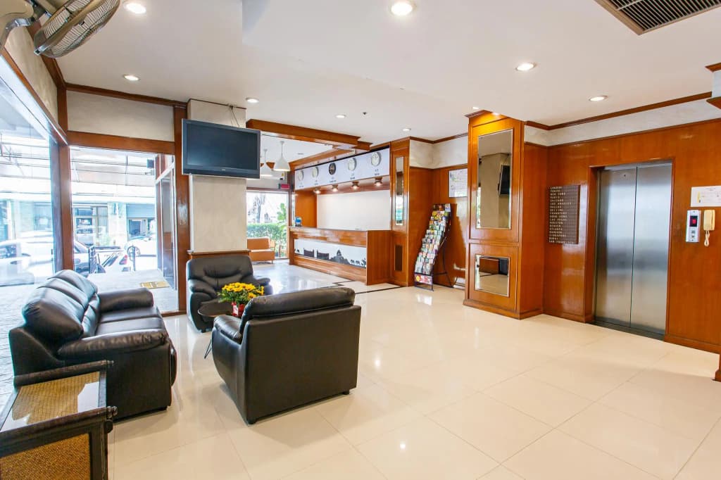 Fadragon Hotel - photo 2