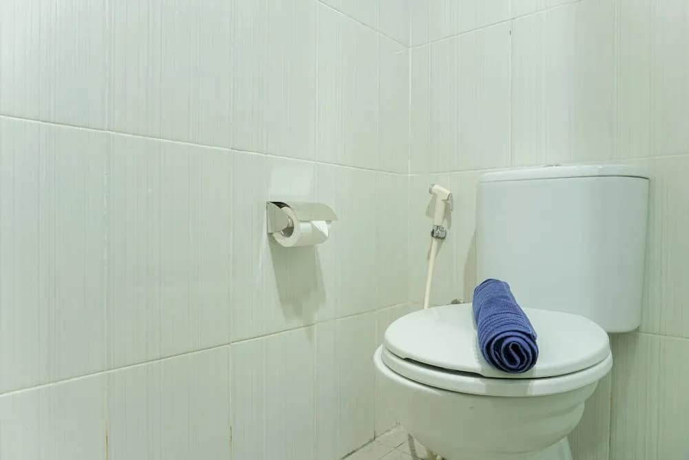Modern Style 2BR at Tamansari Semanggi Apartment - photo 20