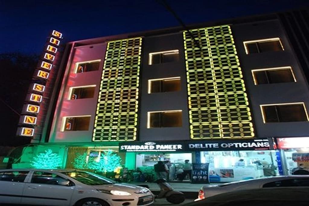 Hotel Silver Stone - photo 1