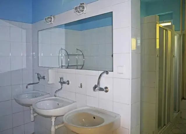Hostel Sokol Troja - photo 9