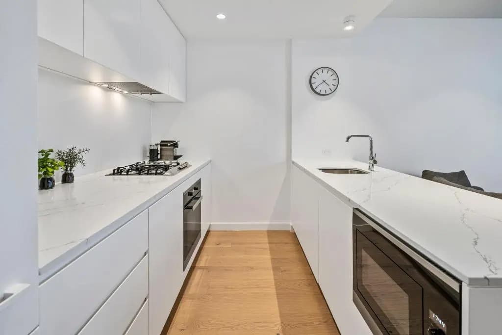 Anchorage Apartments Hampton - photo 17