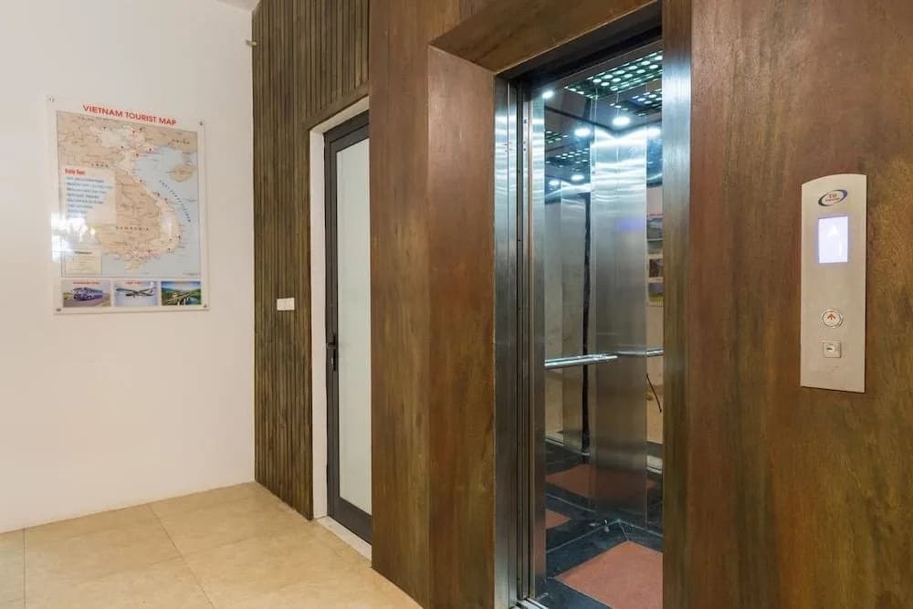 Zo Hotels Yen Phu - photo 20