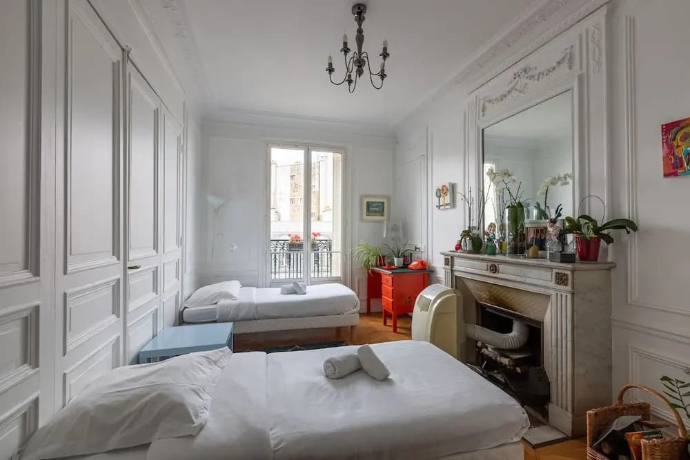 Balcony Bliss steps from the Bois de Boulogne - photo 6